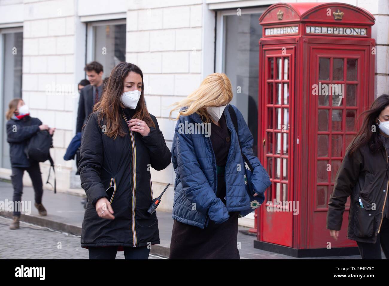 Rome, Italy. 22nd Mar, 2021. English actress Kelly Reilly walks after shooting of the film (Photo by Matteo Nardone/Pacific Press) Credit: Pacific Press Media Production Corp./Alamy Live News Stock Photo