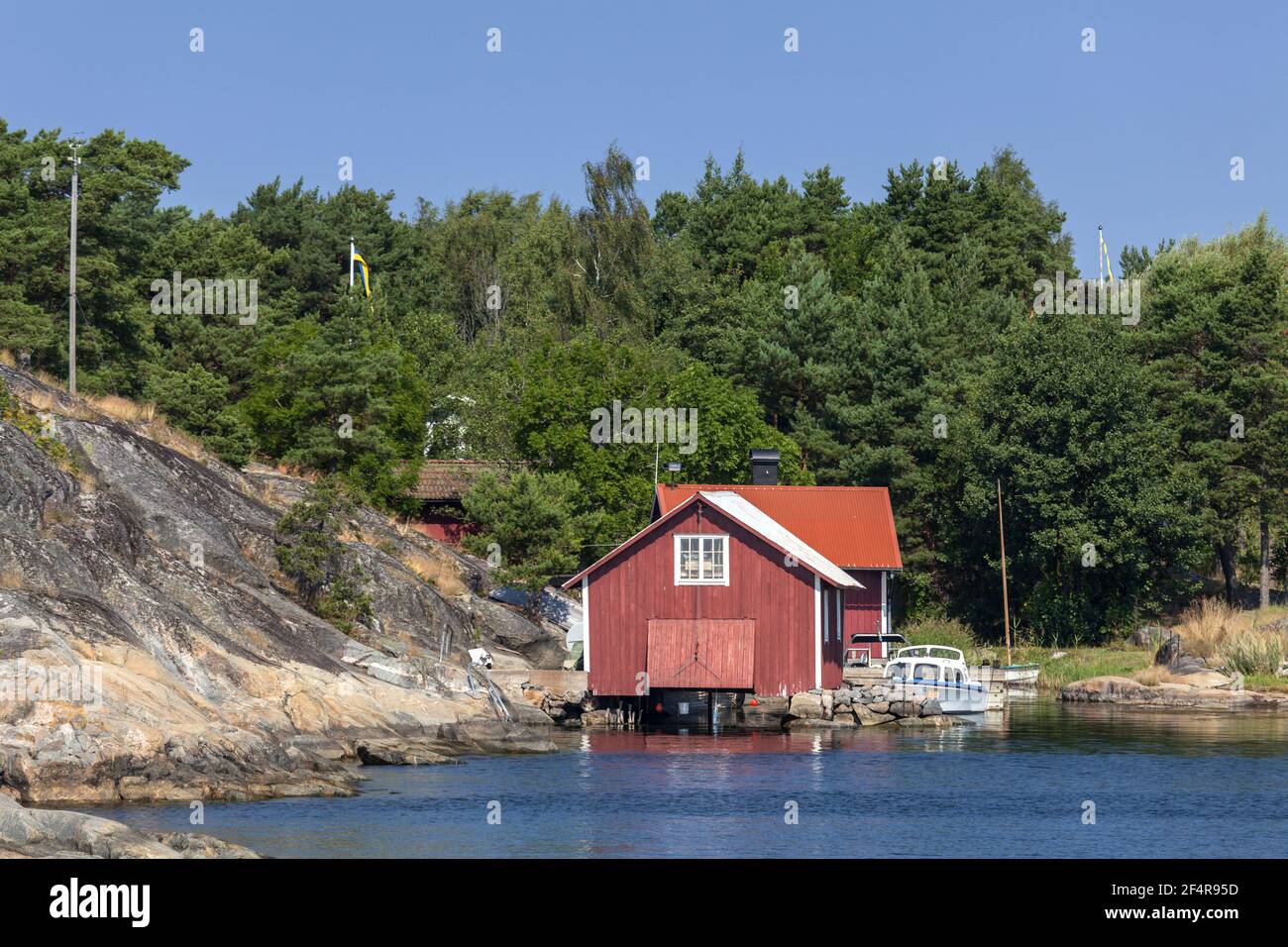 geography / travel, Sweden, Stockholm laen, Stockholm skårgården, house in mount on the isle Moeja in , Additional-Rights-Clearance-Info-Not-Available Stock Photo