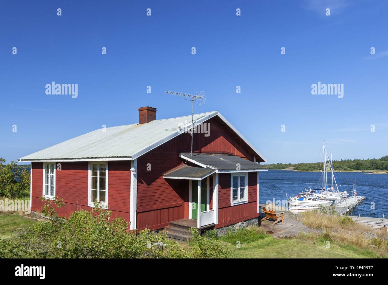 geography / travel, Sweden, Stockholm laen, Stockholm skaergård, summer holiday house at marina on the, Additional-Rights-Clearance-Info-Not-Available Stock Photo