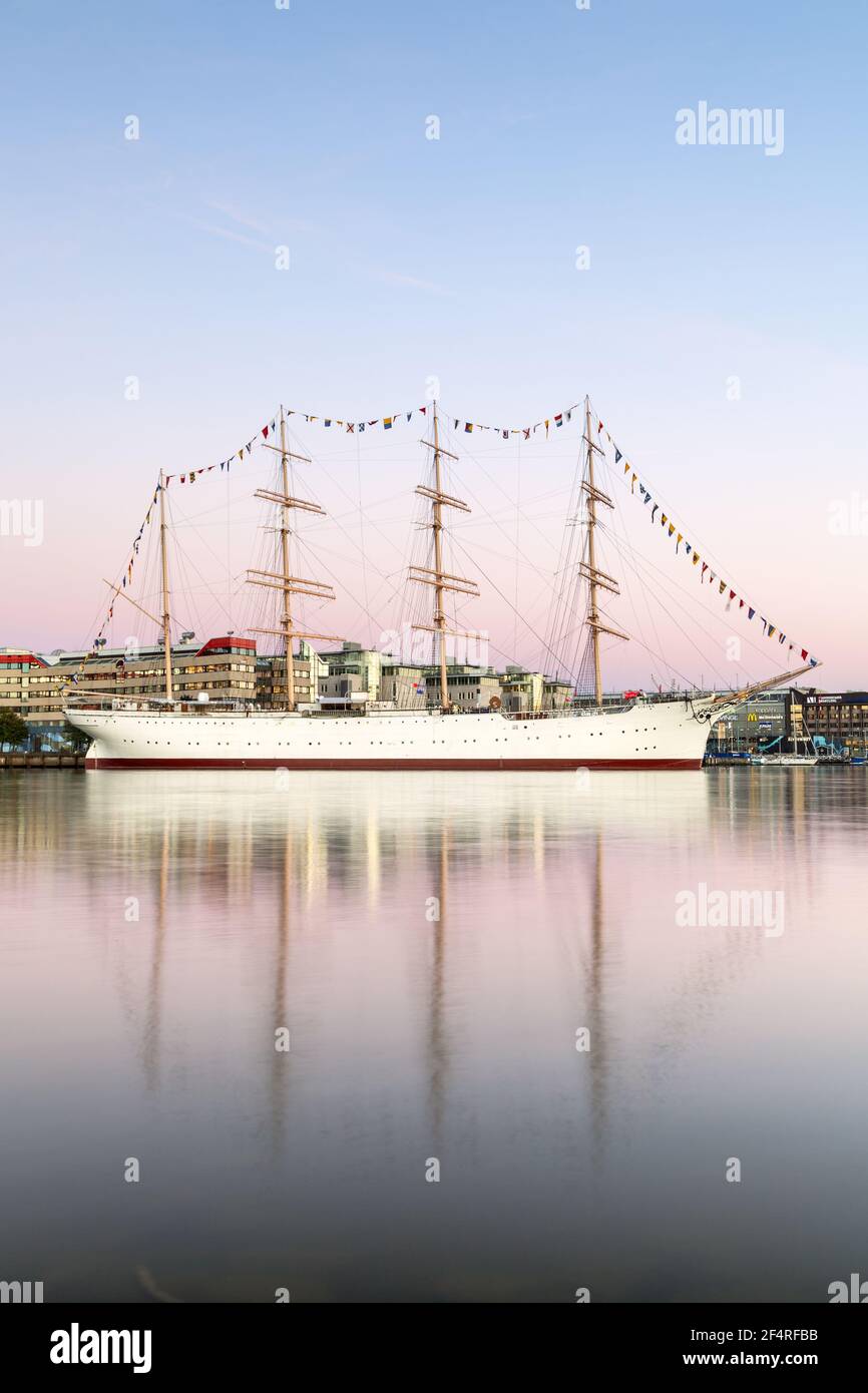 geography / travel, Sweden, Vaestra Goetalands laen, Gothenburg, four-mast bark Viking in the harbour , Additional-Rights-Clearance-Info-Not-Available Stock Photo