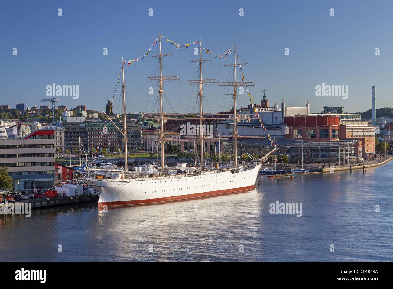 geography / travel, Sweden, Vaestra Goetalands laen, Gothenburg, four-mast bark Viking and opera house, Additional-Rights-Clearance-Info-Not-Available Stock Photo