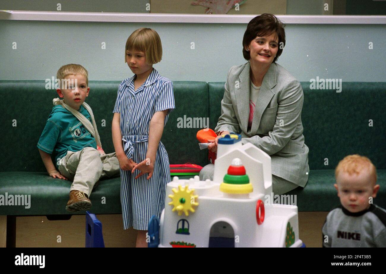 Cherie Blair at a Childrens Centre in Kings Lynn hospital May 2001 Stock Photo