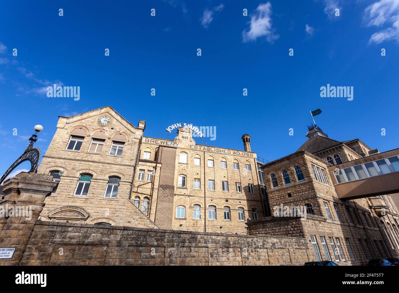 The Victorian stone building of John Smiths brewerey in Tadcaster, North Yorkshire Stock Photo