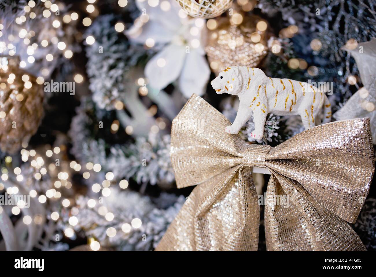 Chinese Christmas 2022 White Tiger Symbol Of The Chinese New Year 2022. Christmas Concept. Chinese  Year Of Tiger, Zodiac Symbol 2022. Festiv Background. Christmas Holiday Ce  Stock Photo - Alamy