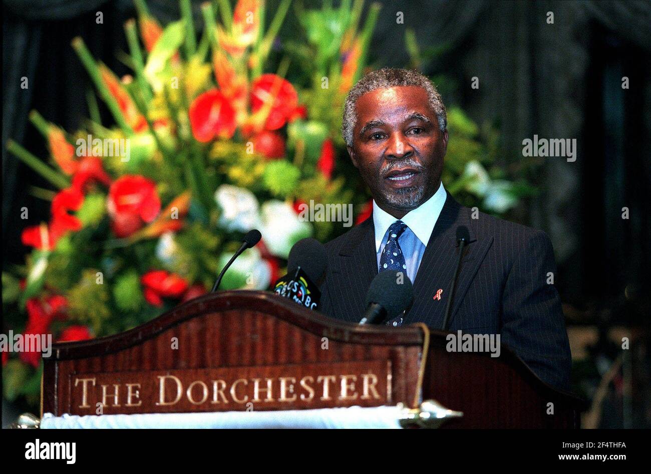 South African President Thabo Mbeki May 2000giving an address at The Dorchester Hotel at an luncheon held by the South African High Commissioner Stock Photo