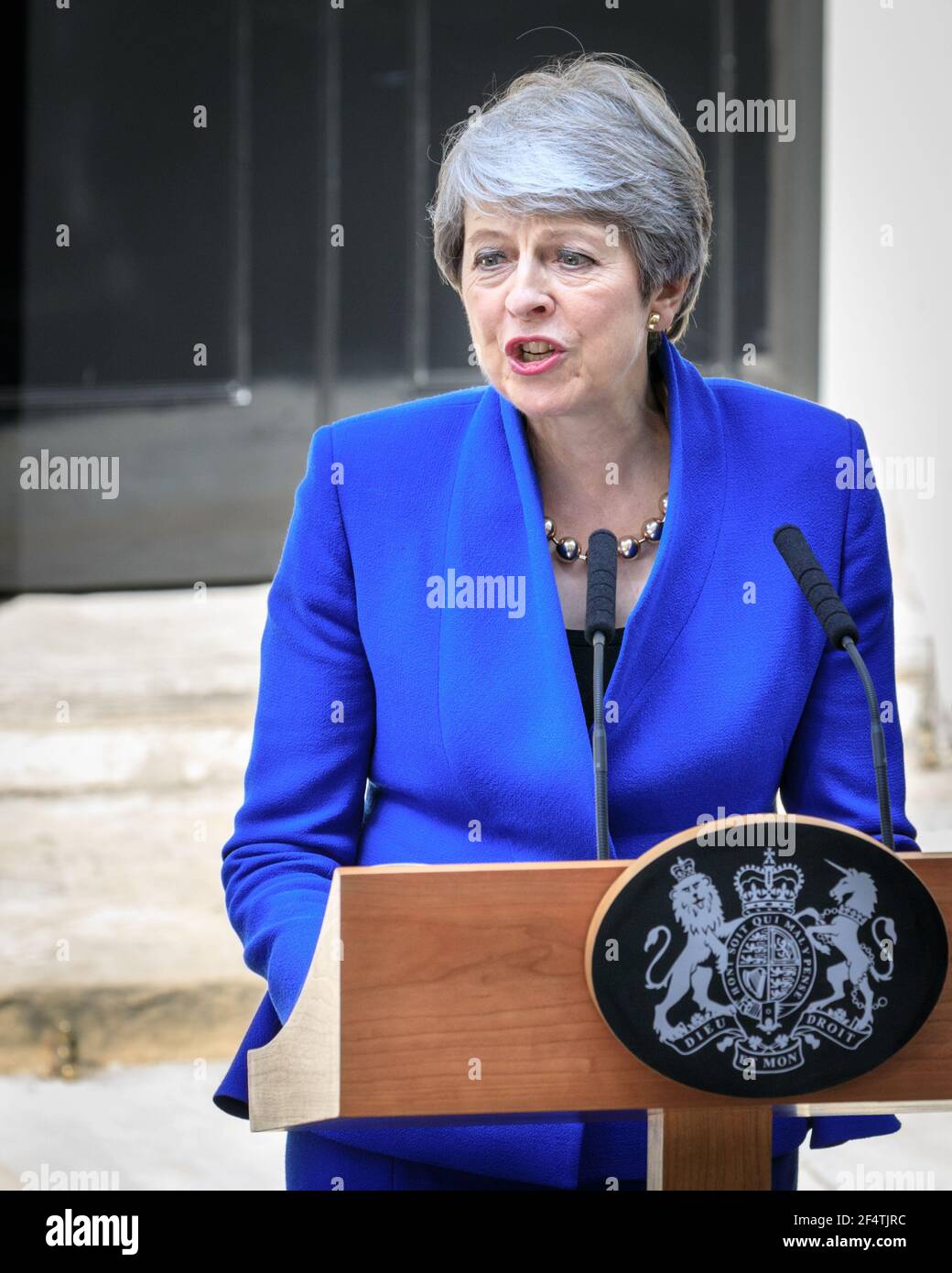 British Prime Minister Theresa May speech outside 10 Downing Street, Westminster, London, UK Stock Photo