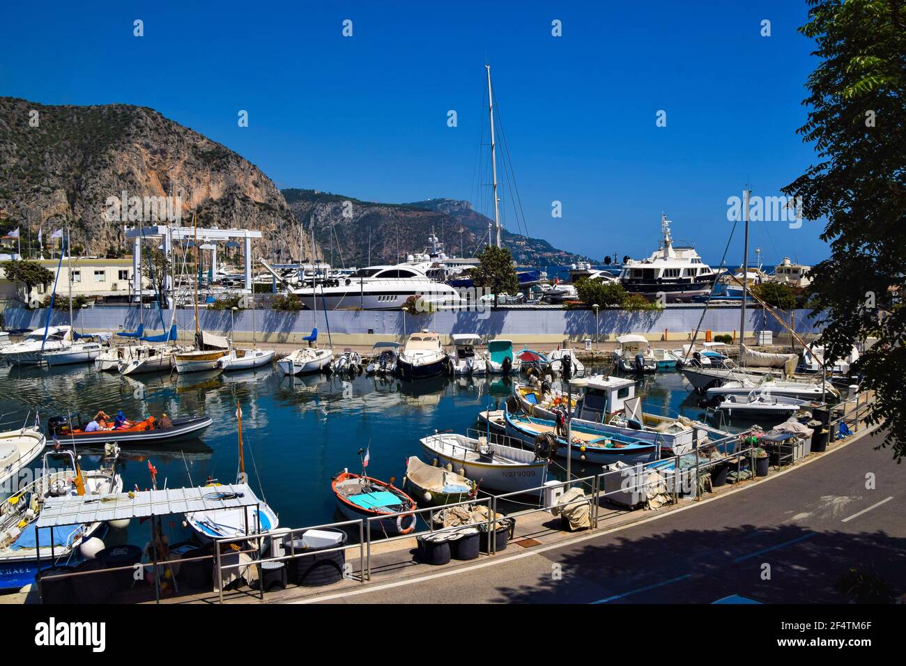 Beaulieu sur Mer marina, South of France Stock Photo - Alamy