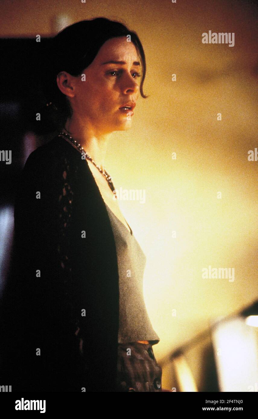 EMBETH DAVIDTZ in THE GINGERBREAD MAN (1998), directed by ROBERT ALTMAN. Credit: POLYGRAM / RUDOLPH, JOYCE / Album Stock Photo