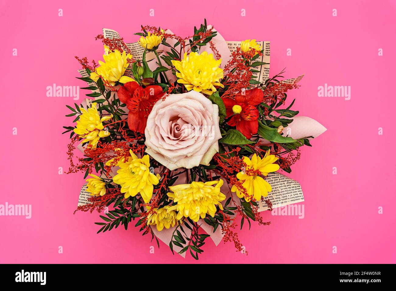 Bridal bouquet with wild flowers hi-res stock photography and images ...