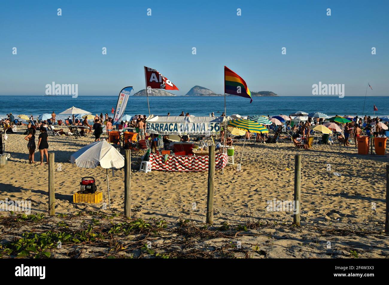 Rio carnival beach parade hi-res stock photography and images - Alamy