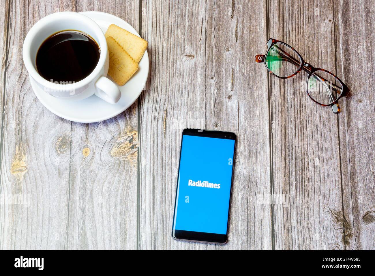 Sprengstoff Theorie Pub radio times app Anfänger Neujahr Zylinder