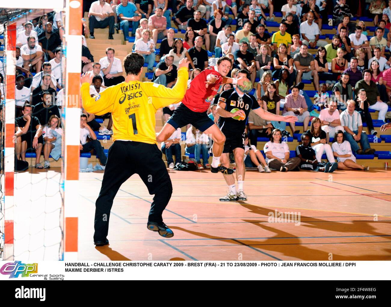 Istres handball hi-res stock photography and images - Alamy