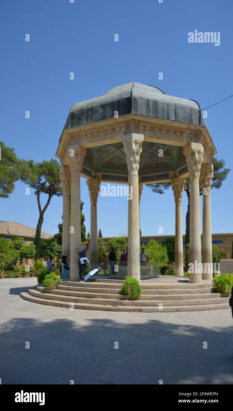 Tomb of hafez, iran hi-res stock photography and images - Alamy