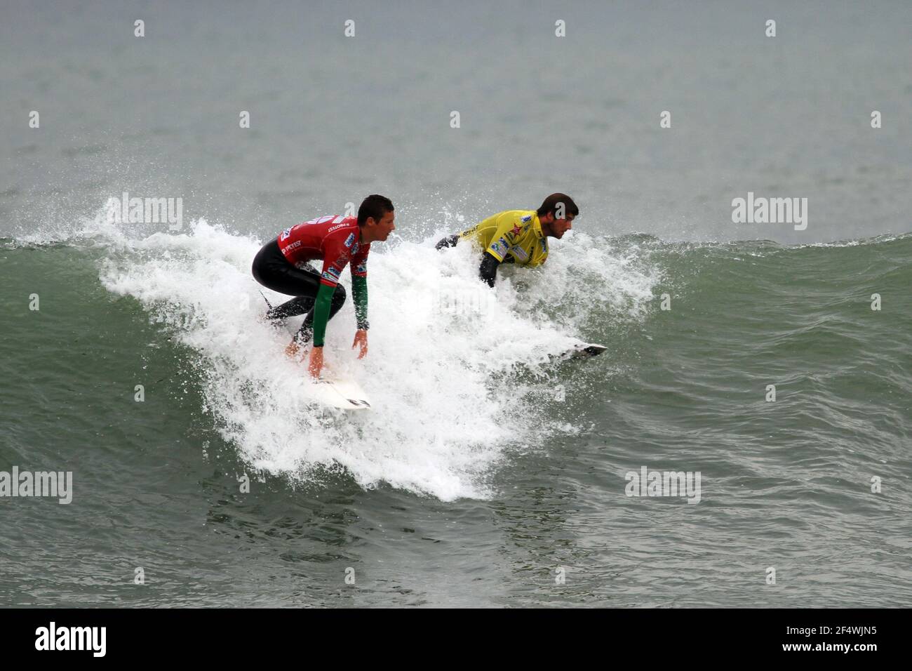 SURFING - WORLD CHAMPIONSHIP ( ASP ) - LA SAUZAIE / BRETIGNOLLES SUR MER  (FRA) - PHOTO : JEAN-MARC MOUCHET / DPPI - EMILIEN LOJOU (FRA Stock Photo -  Alamy