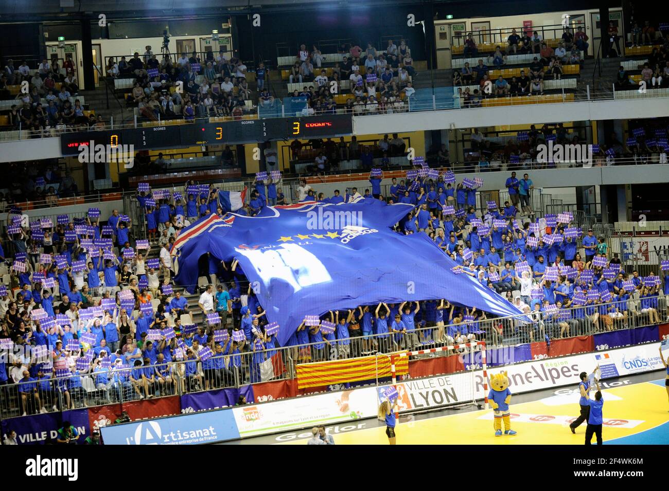 HANDBALL -WOMEN - OLYMPIC GAMES QUALIFICATIONS - LYON (FRA) - FRANCE V JAPON - 26/05/2012 - PHOTO JEAN FRANCOIS MOLLIERE / DPPI -FRENCH FANS Stock Photo