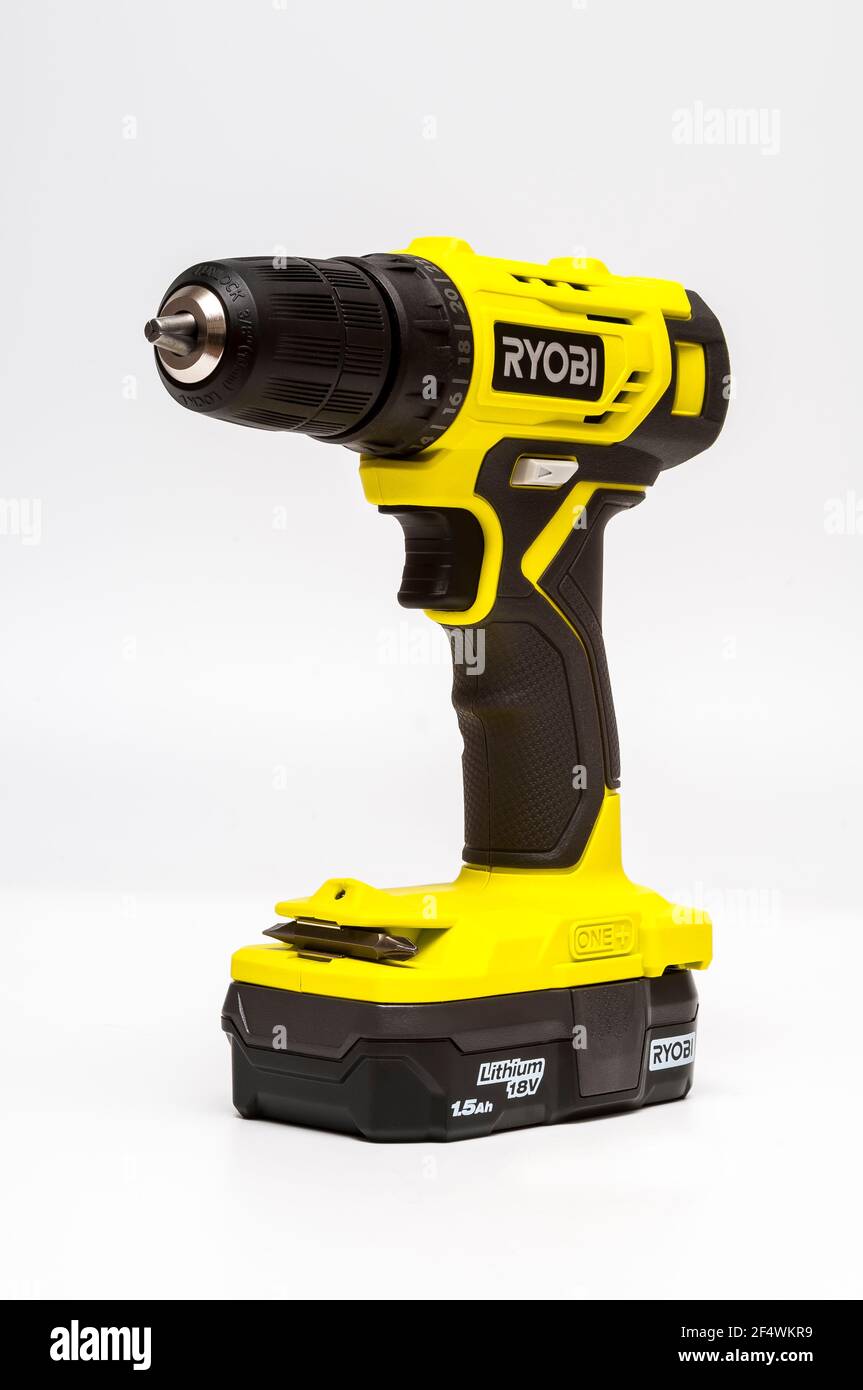 Ryobi 3/8" cordless electric drill with closed 3jaw chuck and Phillips