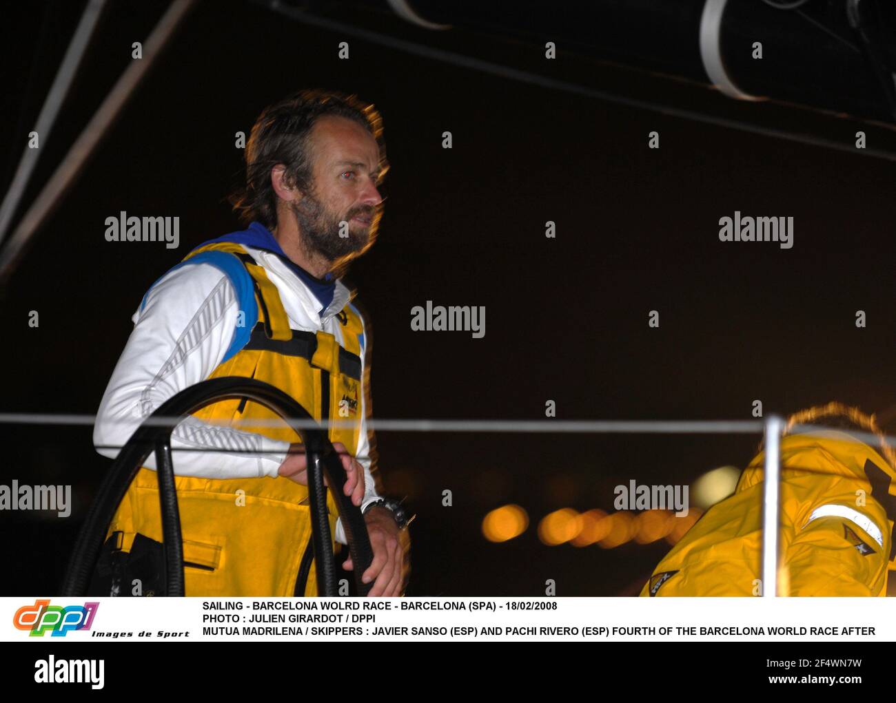 SAILING - BARCELONA WOLRD RACE - BARCELONA (SPA) - 18/02/2008 PHOTO : JULIEN GIRARDOT / DPPI MUTUA MADRILENA / SKIPPERS : JAVIER SANSO (ESP) AND PACHI RIVERO (ESP) FOURTH OF THE BARCELONA WORLD RACE AFTER 99 DAYS 12 HOURS 18 MINUTES AND 40 SECONDS Stock Photo