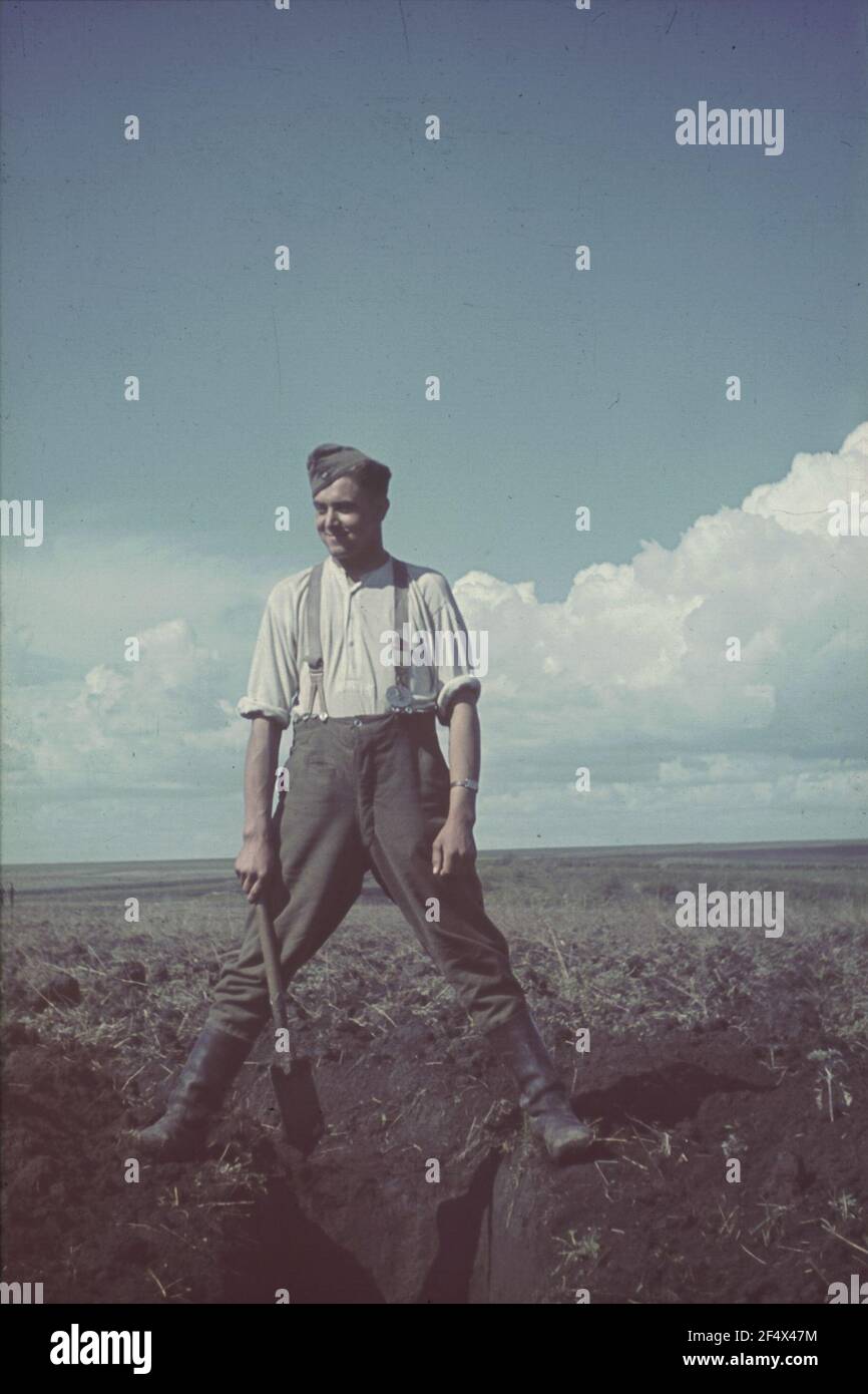 Second World War. Front pictures. Soviet Union. German soldier when ...