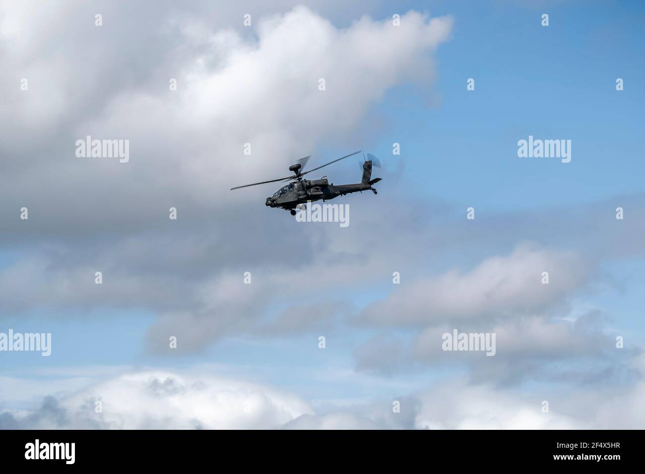 British army apache hi-res stock photography and images - Alamy