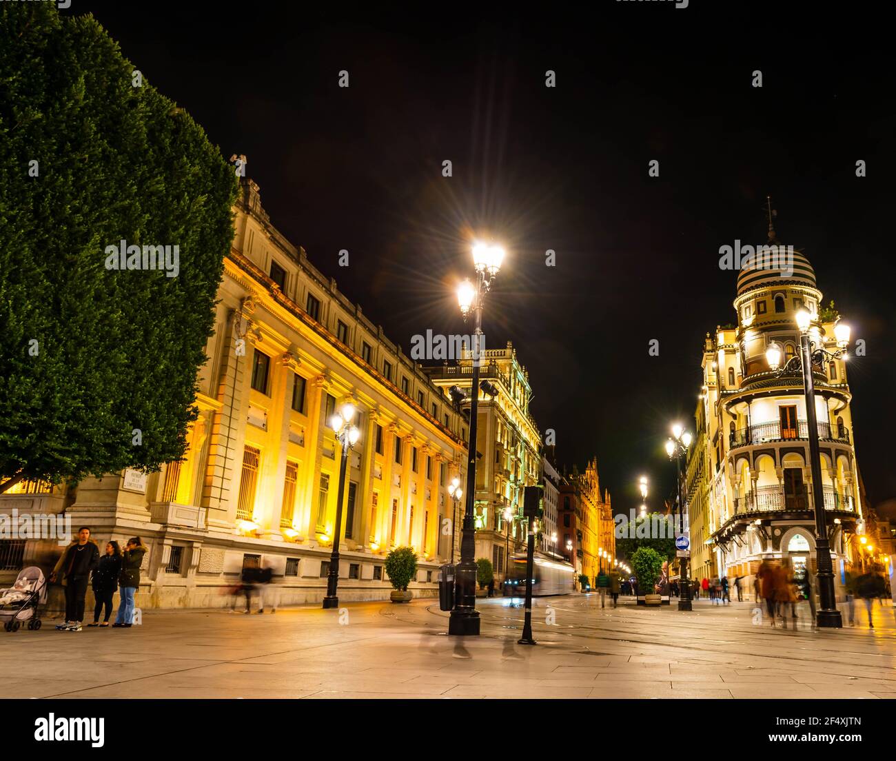 Seville night view hi-res stock photography and images - Alamy