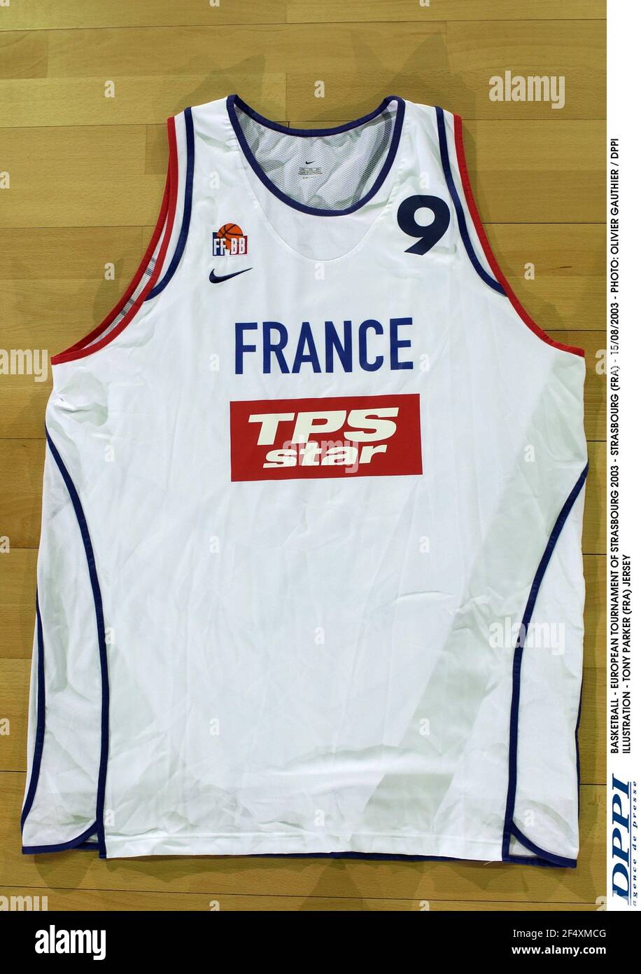 Tony parker top france jersey