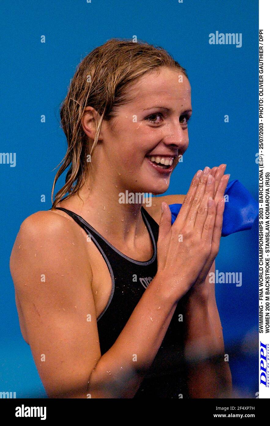 Qiz porno suratga olish paytida cums