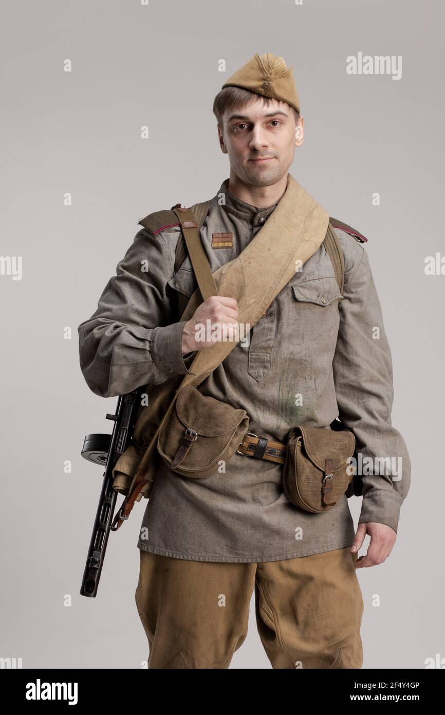 Battle of stalingrad red army soldier hi-res stock photography and ...