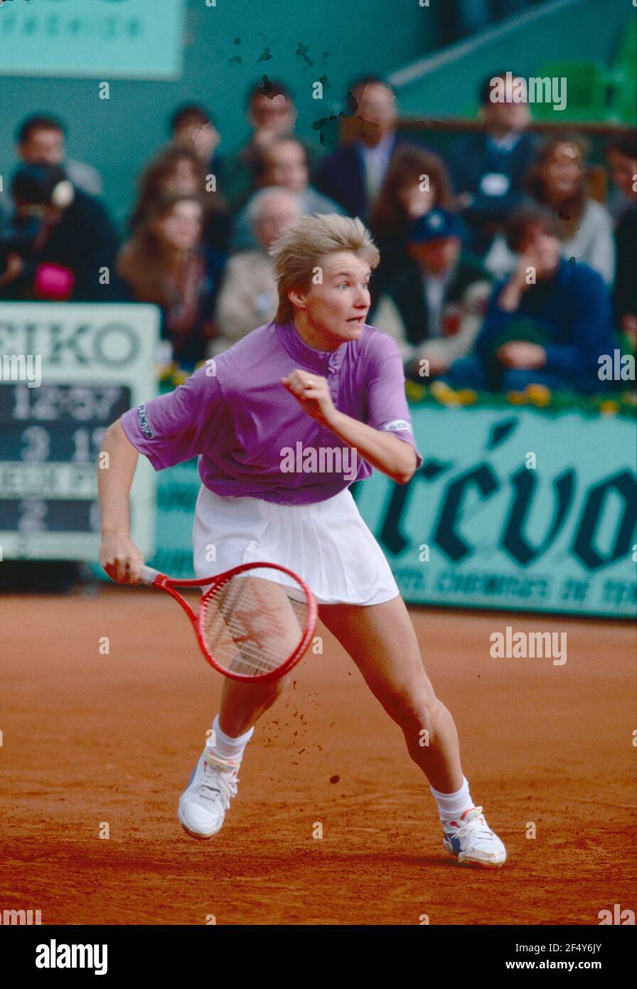 Lot Roland Garros : Programme 1990 + Albums Photos 1996 Et 1999
