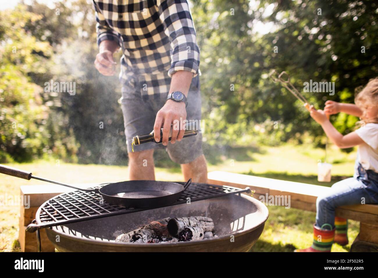 Cast iron grill india hi-res stock photography and images - Alamy