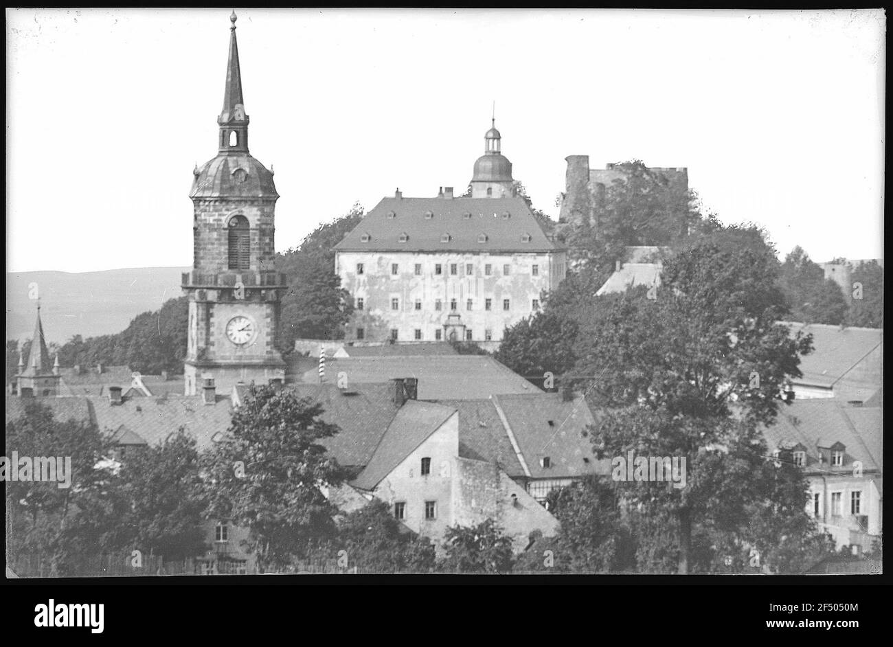 Frauenstein. Castle and ruin Stock Photo - Alamy