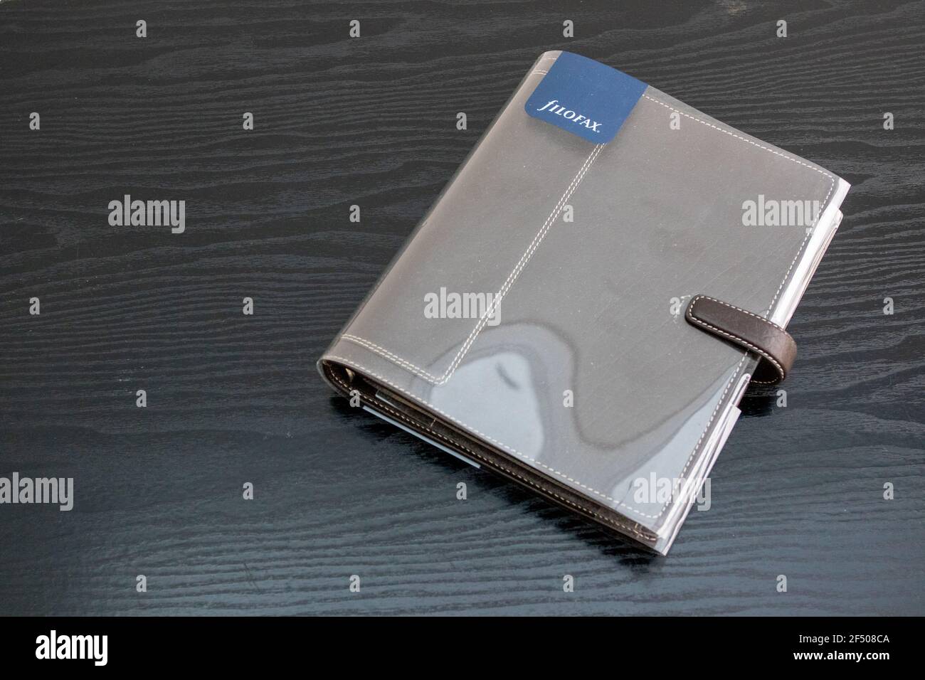 Ultra smart Filofax A5 Holborn organiser in brown buffalo leather 
