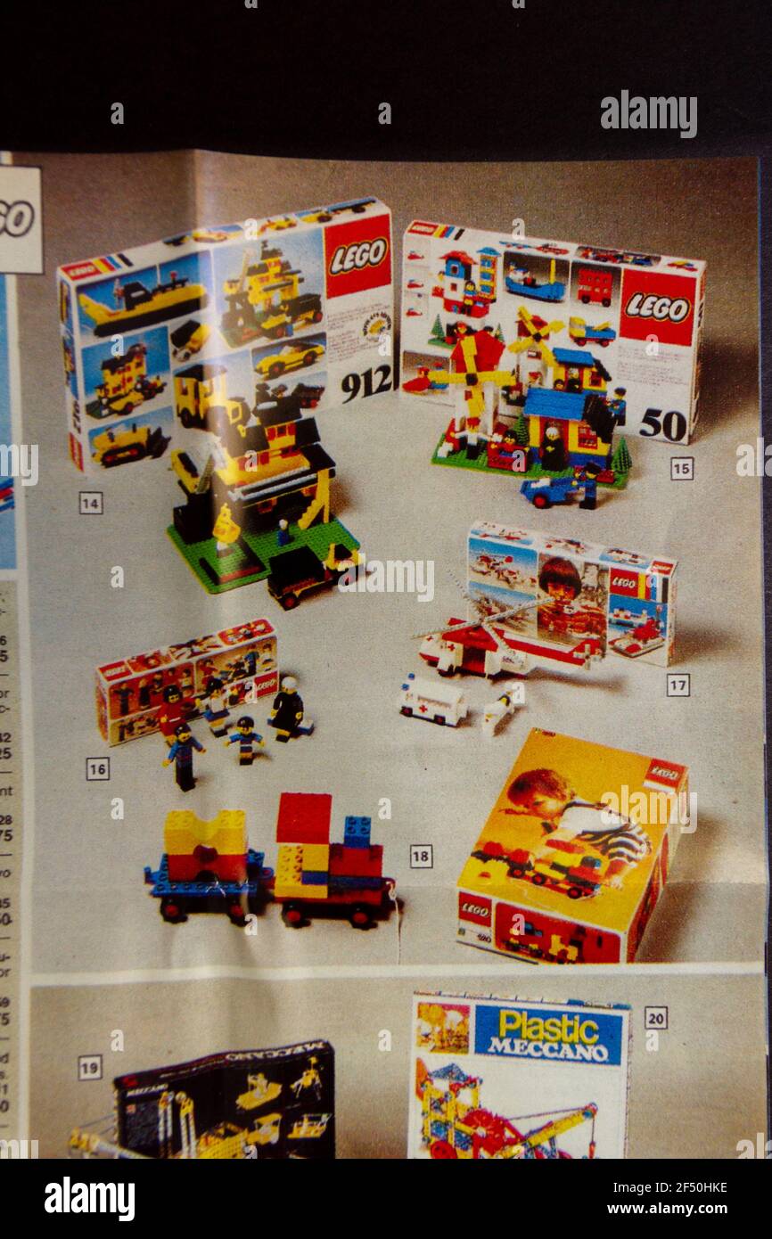 Lego sets hi-res stock photography and images - Alamy