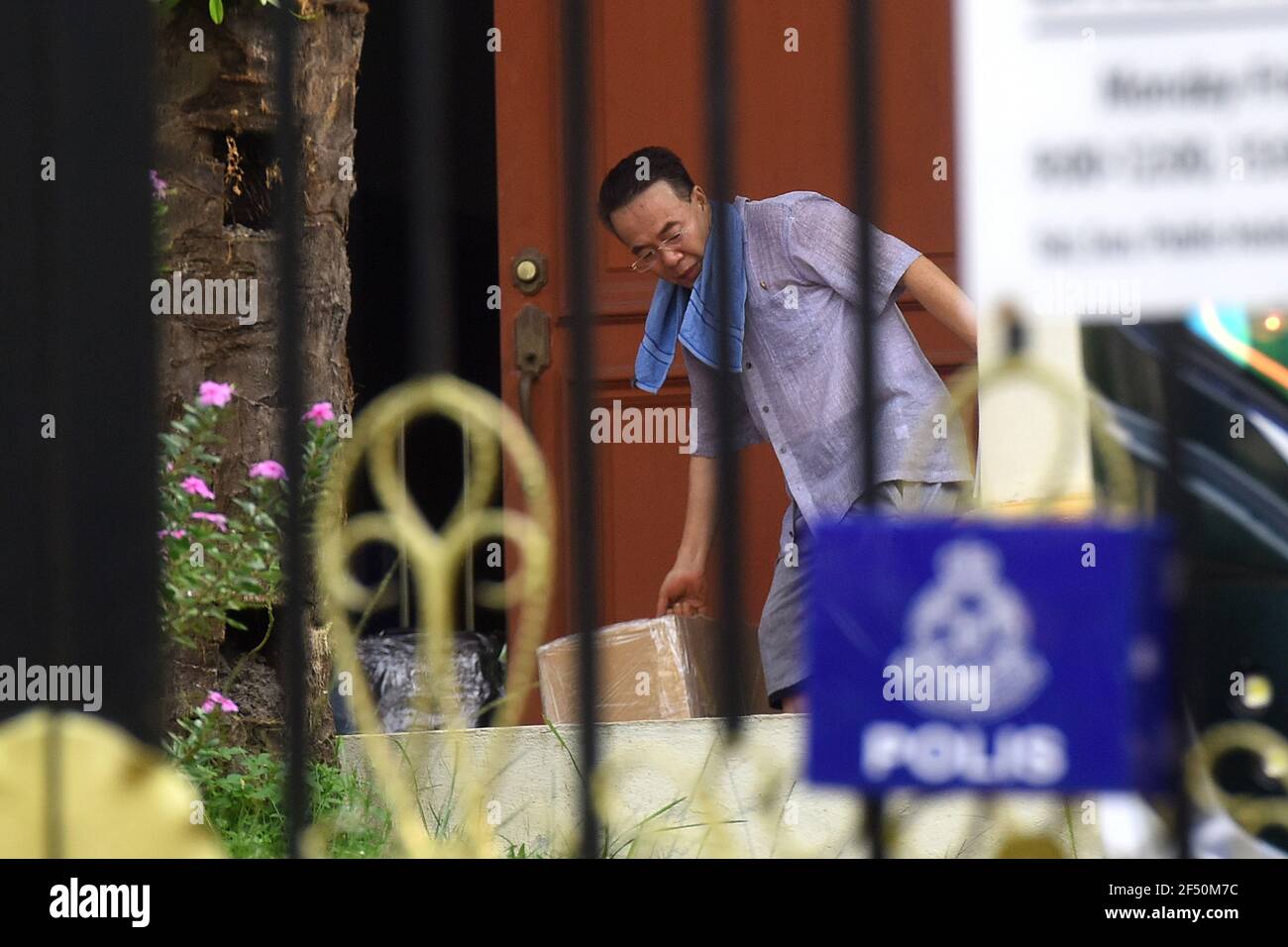 Kim Yu Song North Korean Counsellor Carries His Luggage To A Bus At The Premises Of The North