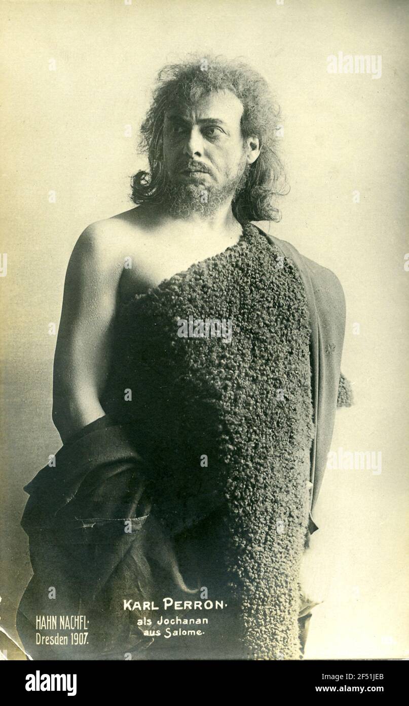 Carl Perron as a Jochanaan in the premiere of the opera 'Salome' by Richard Strauss at the Royal Opera House Dresden, December 9, 1905. Photography (World postcard; Pressure 1907) Stock Photo