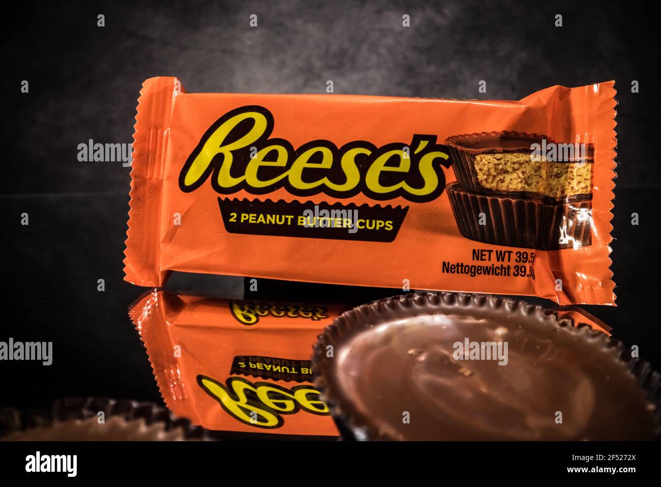 Reeses Peanut Butter Cups High Resolution Stock Photography and Images ...