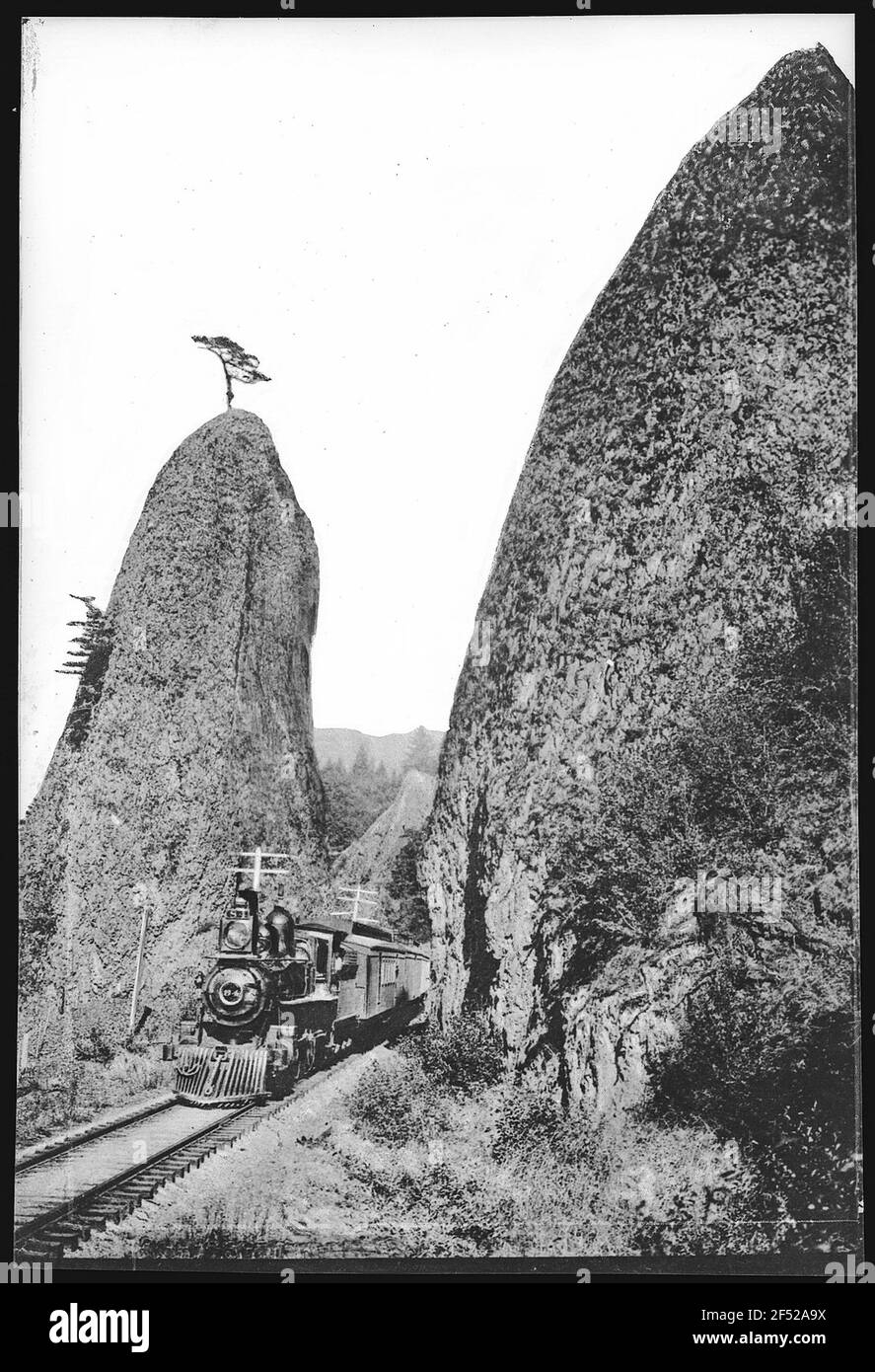 Oregon. Pillars of Hercules, Columbia River,Oregon Stock Photo Alamy