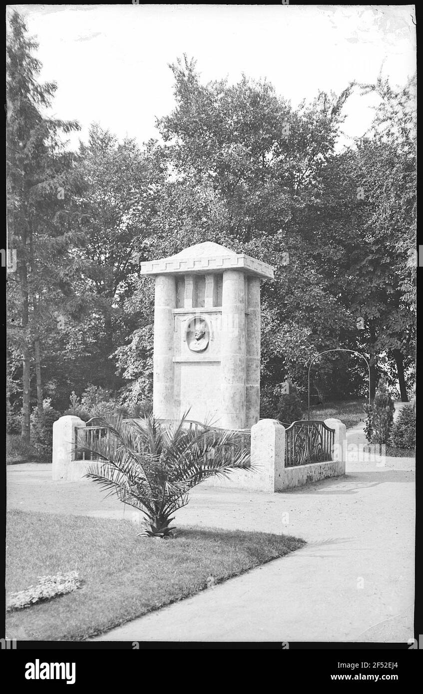 Spice up. JELEL monument in the city park Stock Photo Alamy