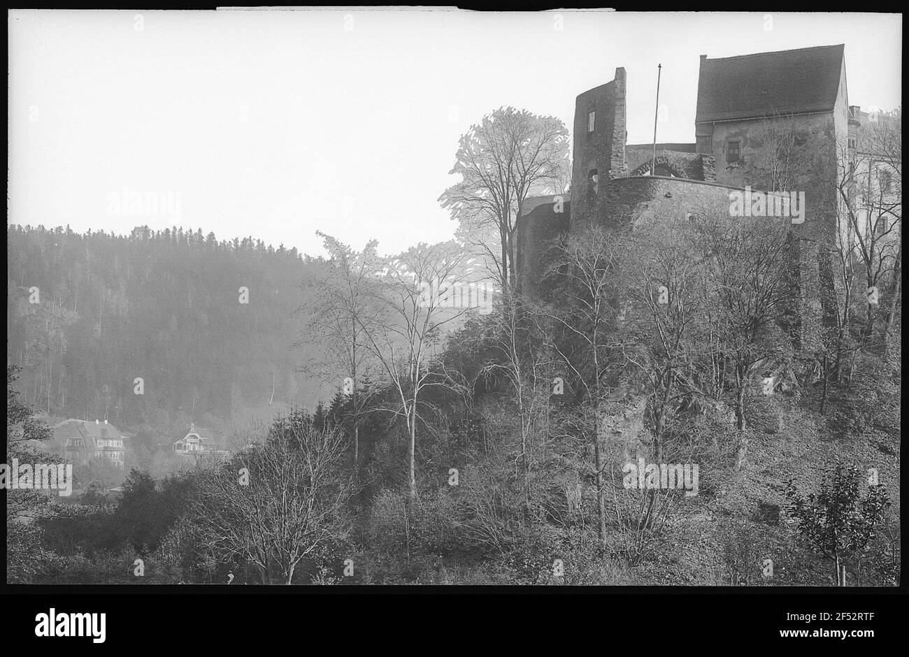 Lauenstein. Castle and ruin Stock Photo Alamy