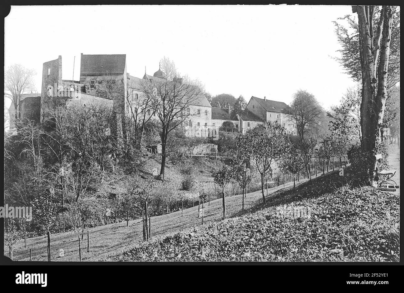 Lauenstein. Castle and ruin Stock Photo Alamy