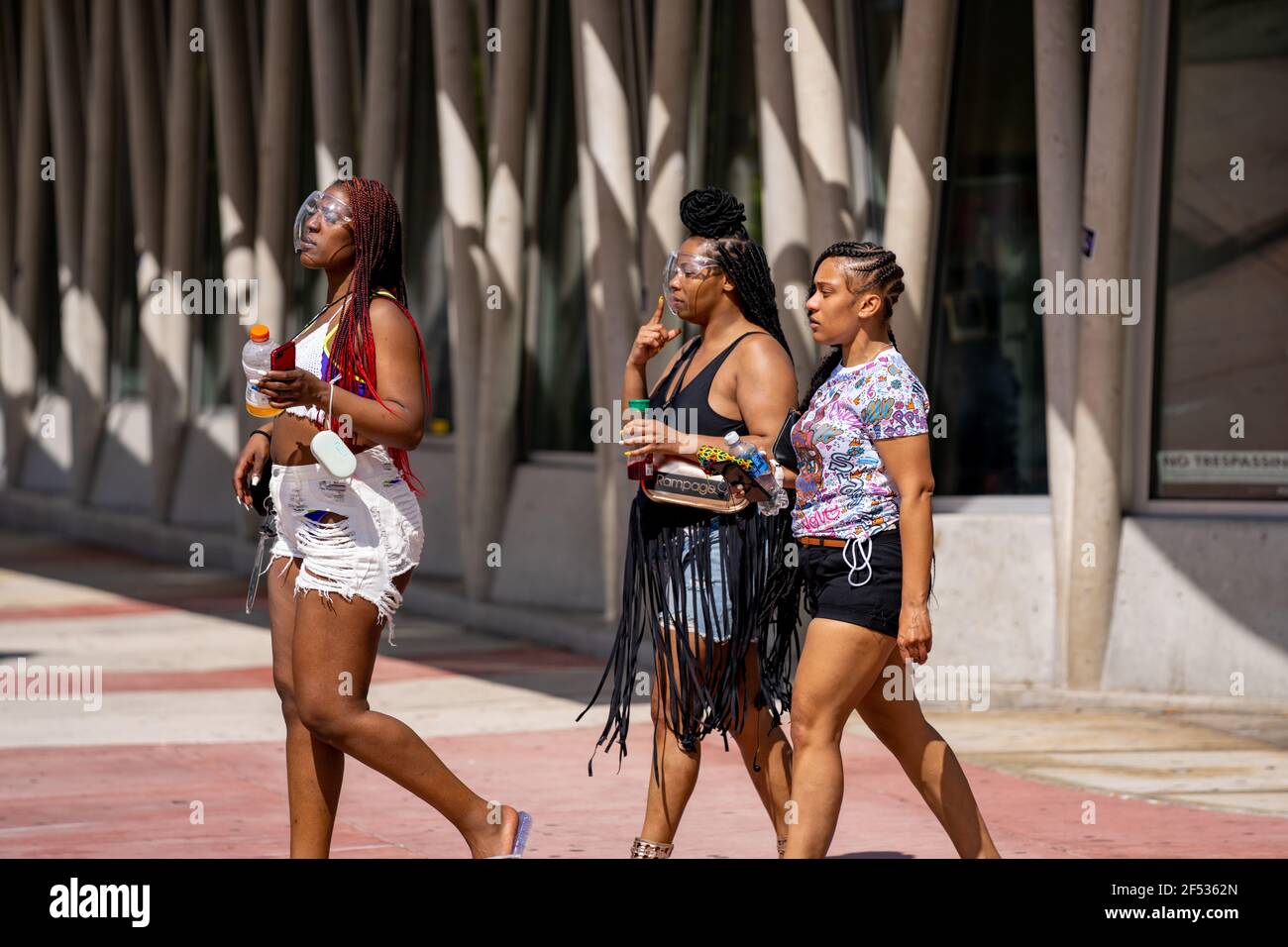 Miami beach spring break hi-res stock photography and images - Alamy