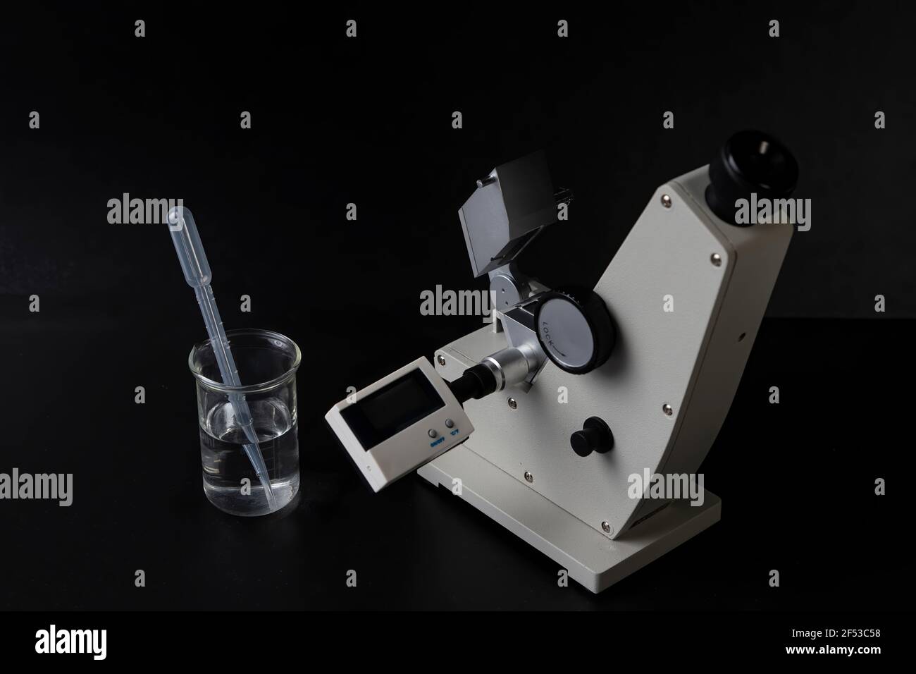Electronic Refractometer for density measuring of liquids .Black