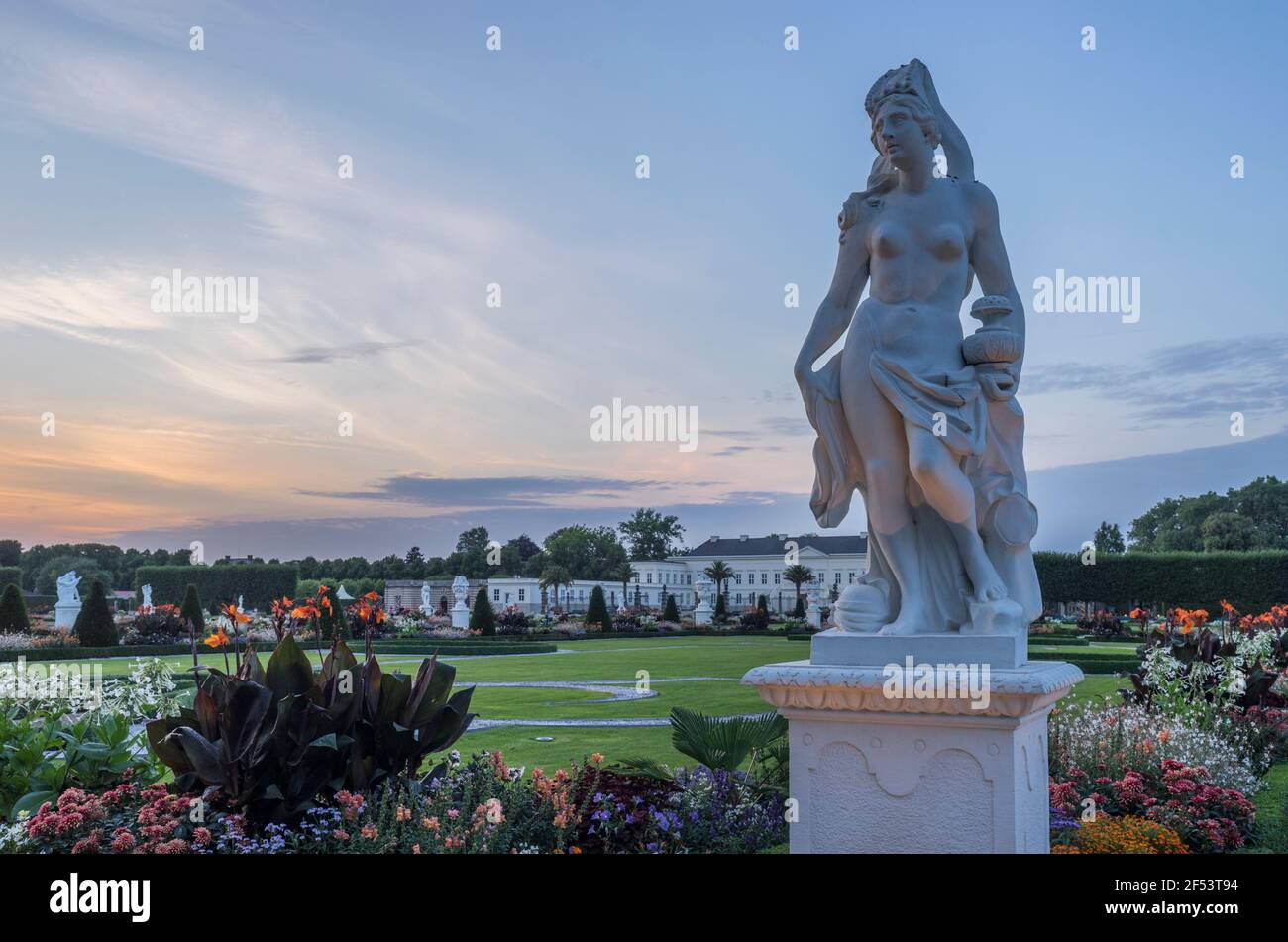 geography / travel, Germany, Lower Saxony, Hanover, statue 'Asien' in the Herrenhausen Gardens in the evening, Property-Released Stock Photo