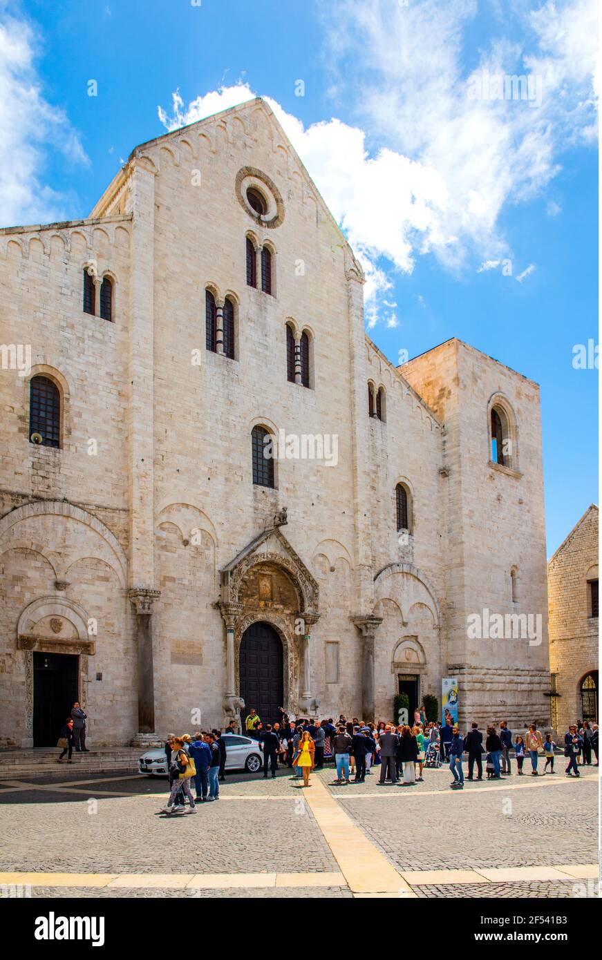 Basilica San Nicola Bari Hi res Stock Photography And Images Alamy basilica-san-nicola-bari-hi-res-stock-photography-and-images-alamy