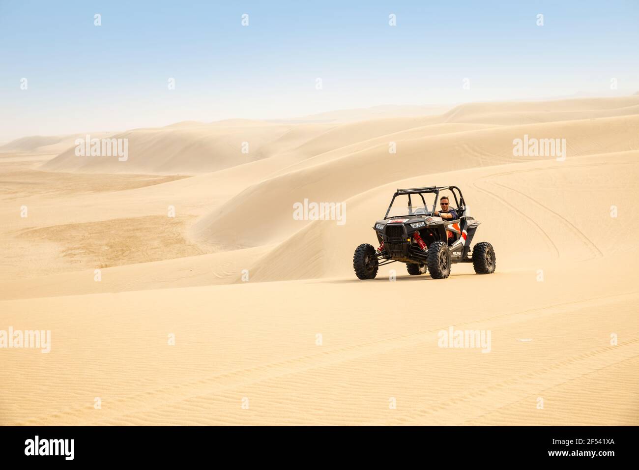 Dune buggy doha hi-res stock photography and images - Alamy