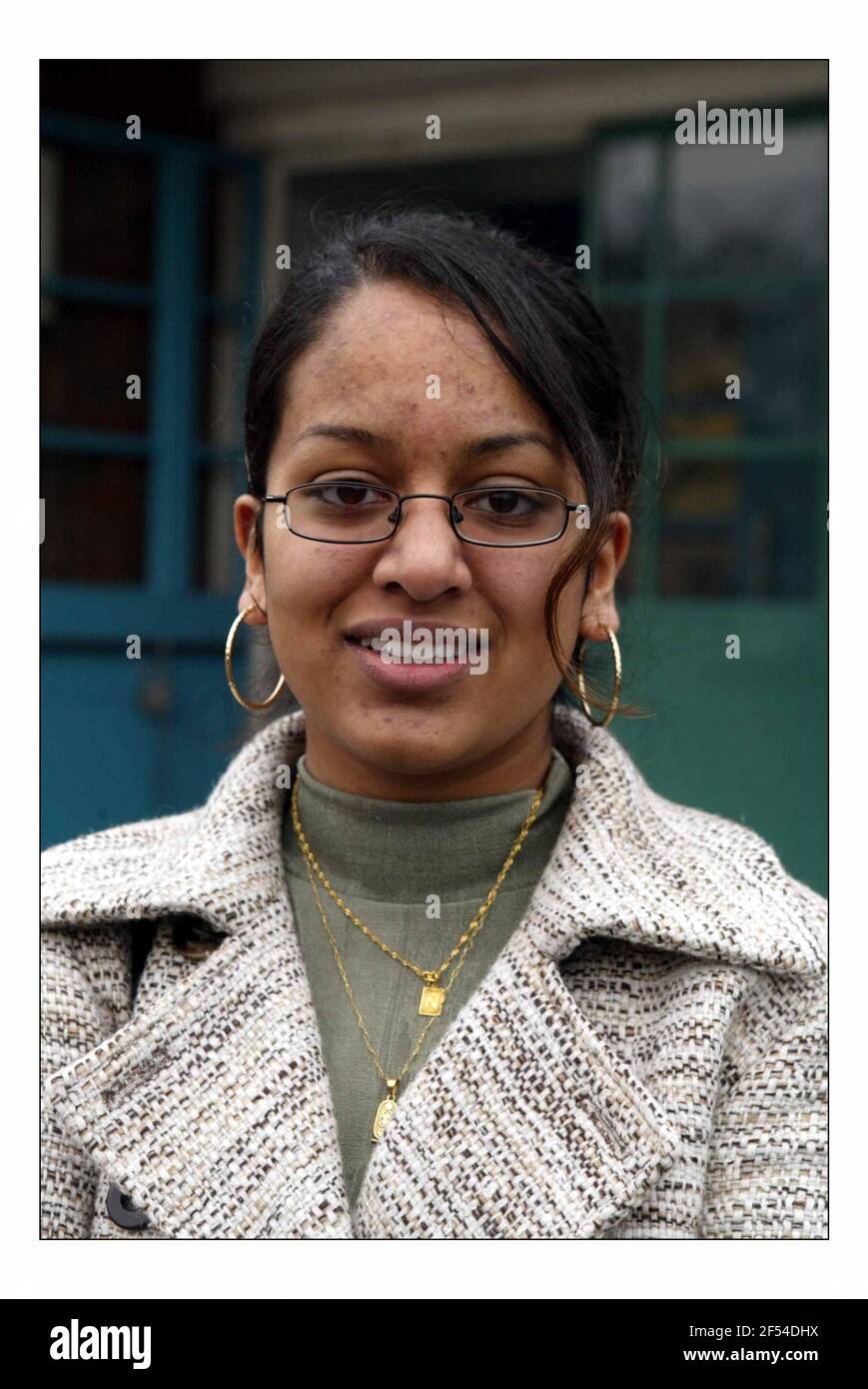 Nalini Ramnarace at school in Greenford, west Londonpic David Sandison 24/2/2005 Stock Photo