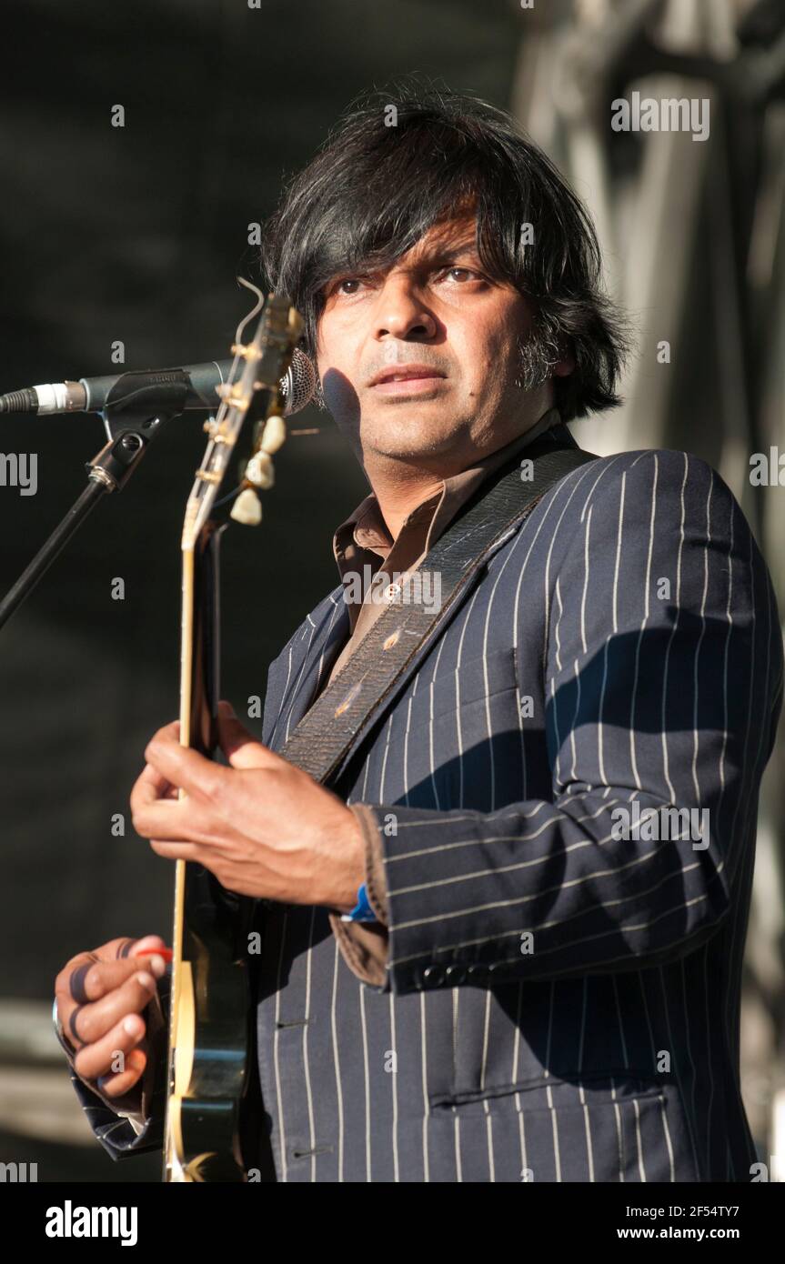 Lead singer of the rock band hi-res stock photography and images - Alamy