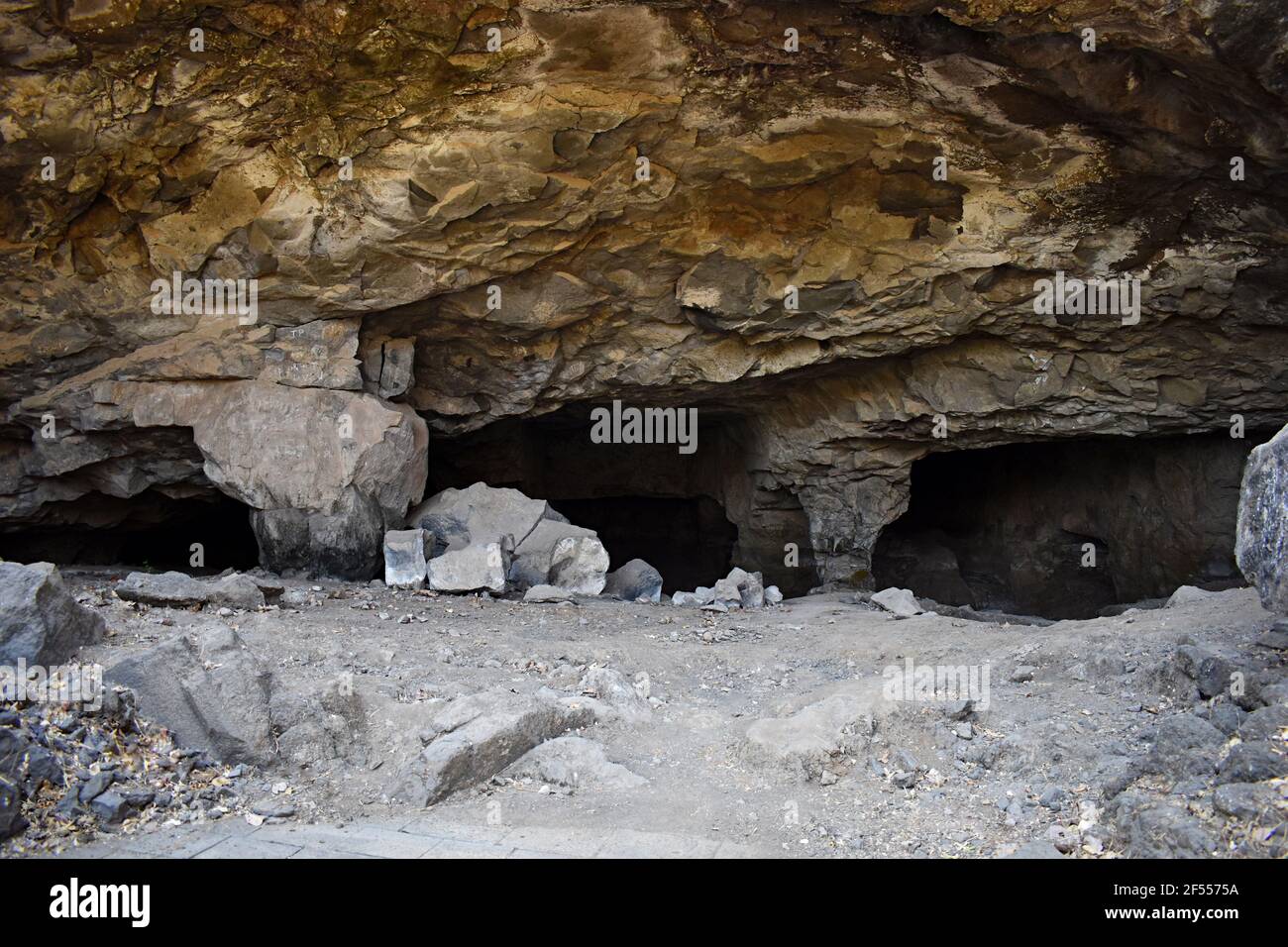 Elephanta Caves, Facade Cave No. 5 rock cut, at Elephanta Island or Gharapuri, Mumbai, Maharashtra, India Stock Photo