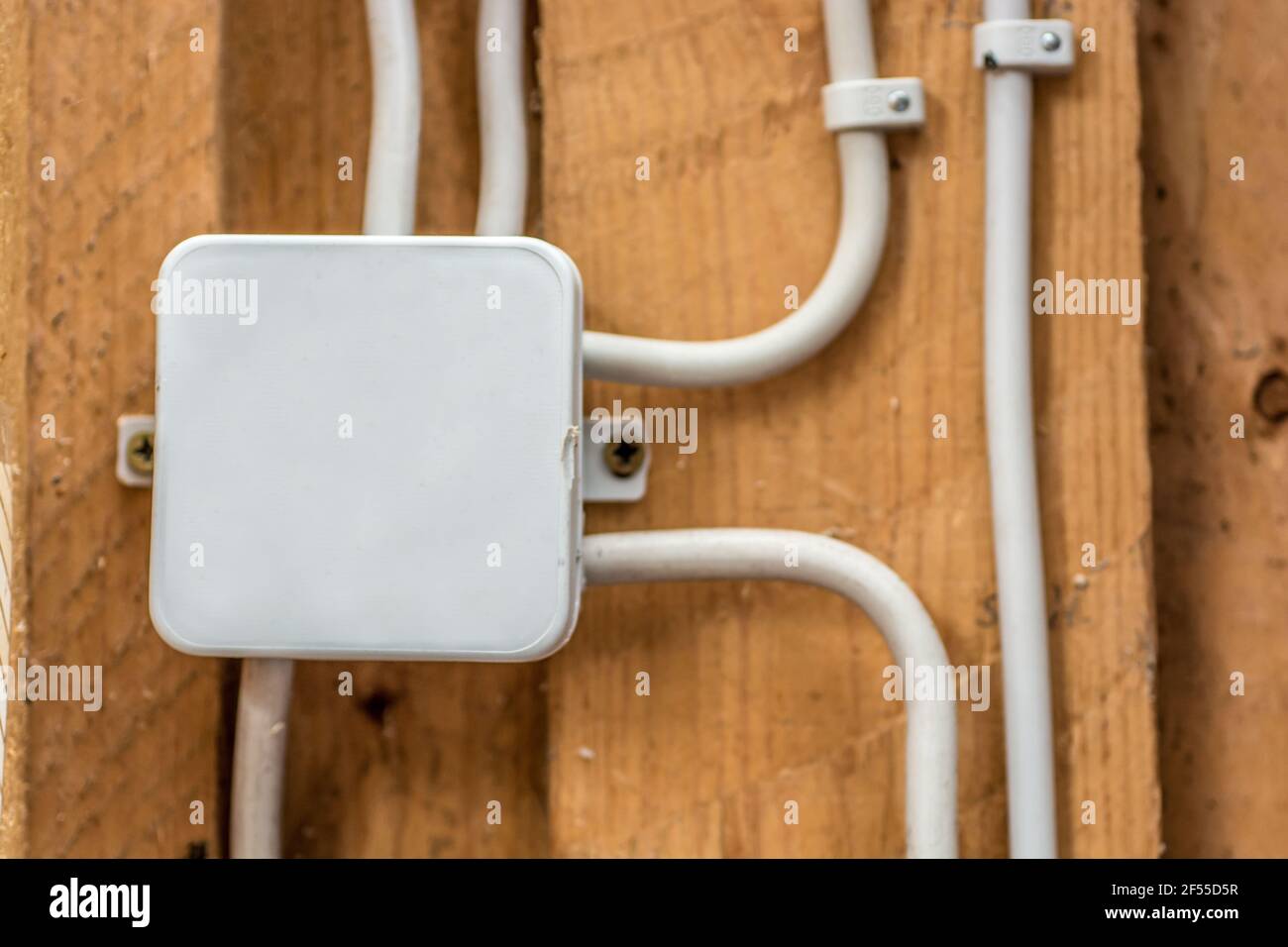 Junction box and outgoing power cables for multiple connections Stock