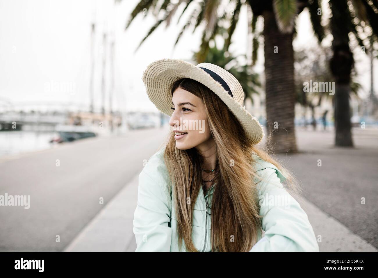 Woman in hat hi-res stock photography and images - Alamy