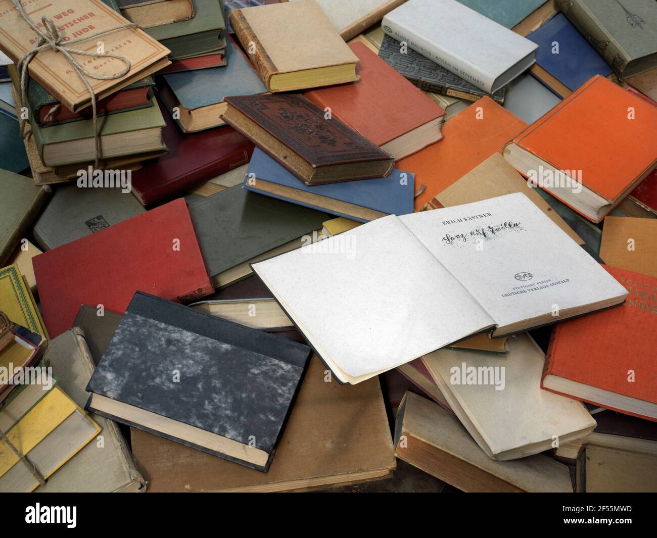 Israe,l Jerusalem, Yad Vashem, Jewish books collected for book burning Stock Photo